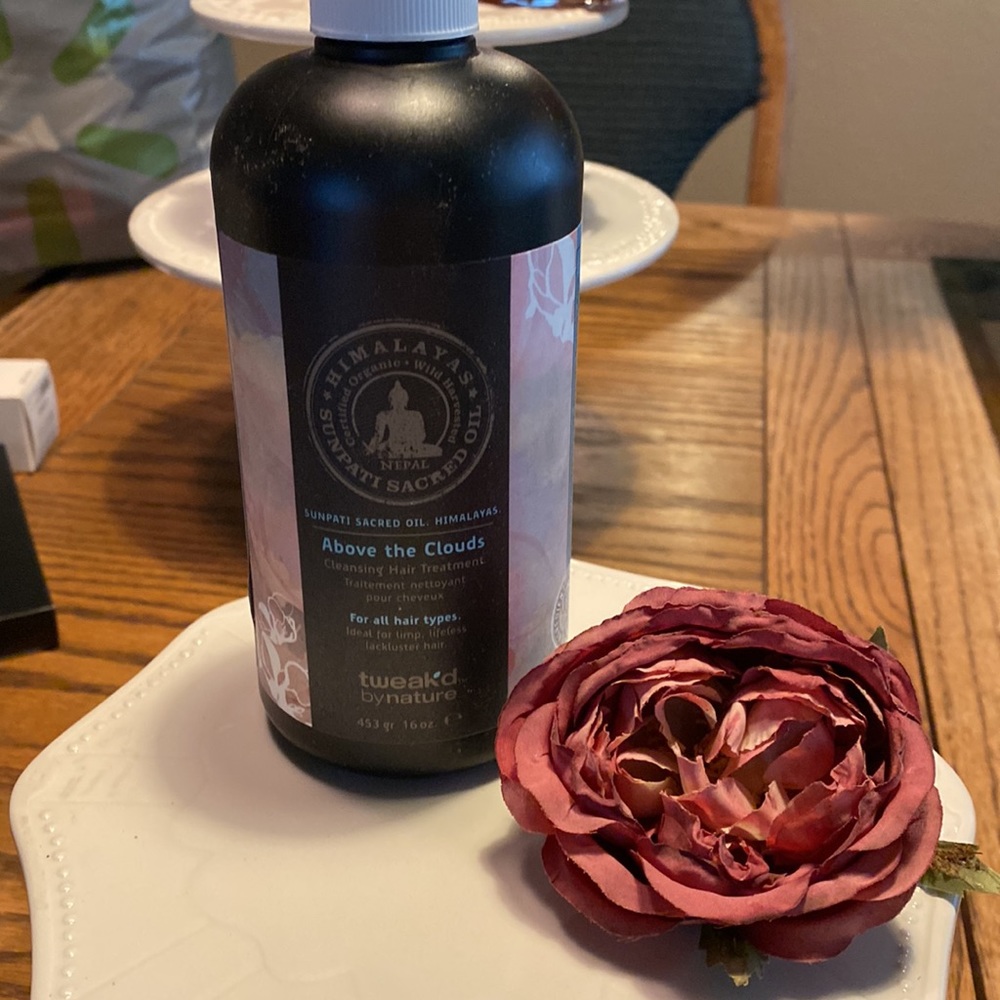 Brand New. Tweak’s by Nature Cleansing Hair Treatment. Above the Clouds.